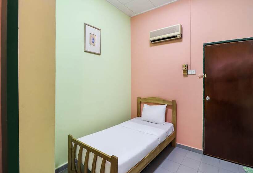 ホテル Sahara Kuala Kubu Bahru