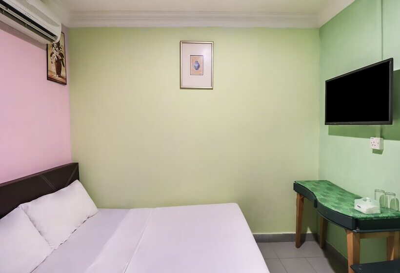 ホテル Sahara Kuala Kubu Bahru