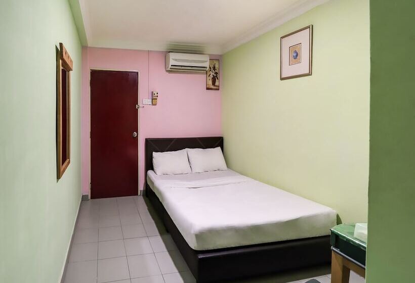 ホテル Sahara Kuala Kubu Bahru