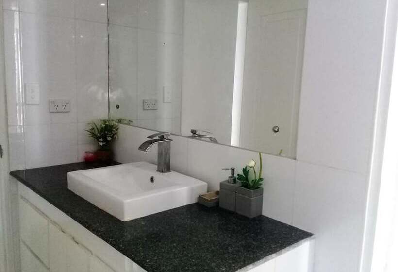 בית מלון כפרי Sergi S Resort And