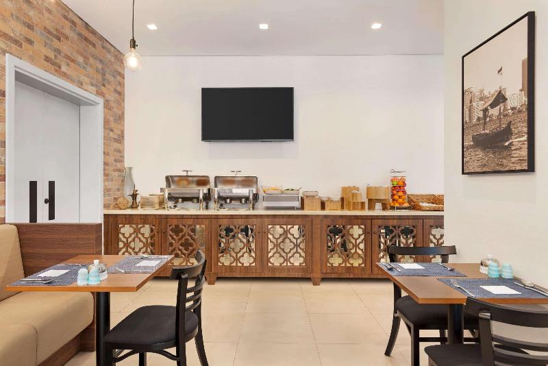 酒店 Super 8 By Wyndham Dubai Deira