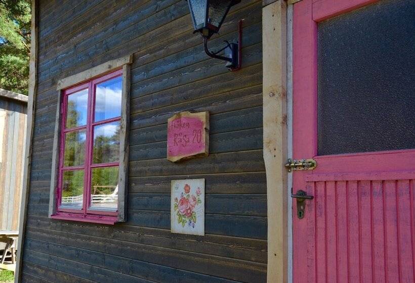 리조트 Fide äventyrsby & Camping