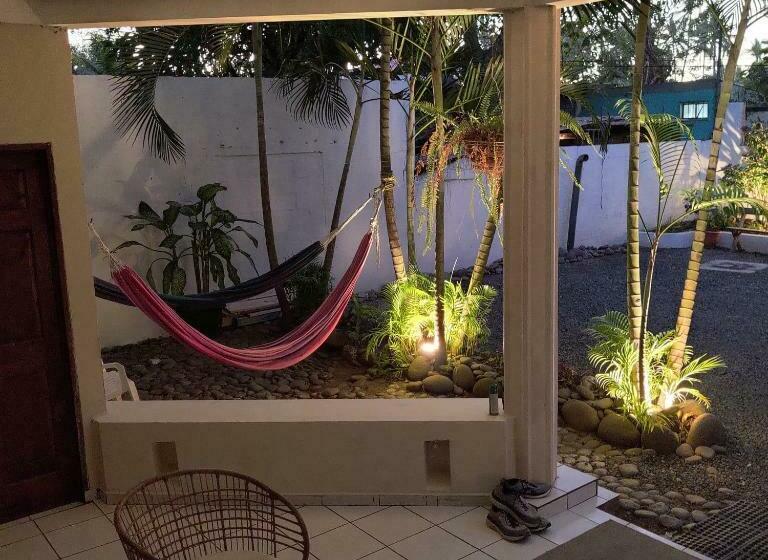 فندق صغير Layback Surf