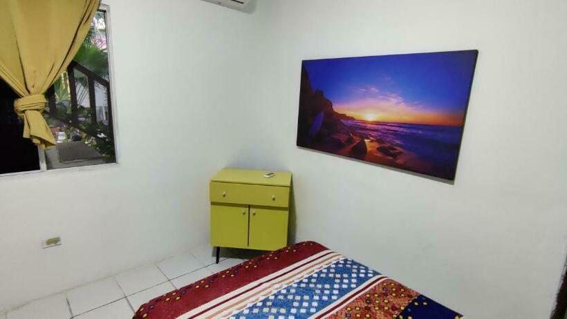 فندق صغير Layback Surf