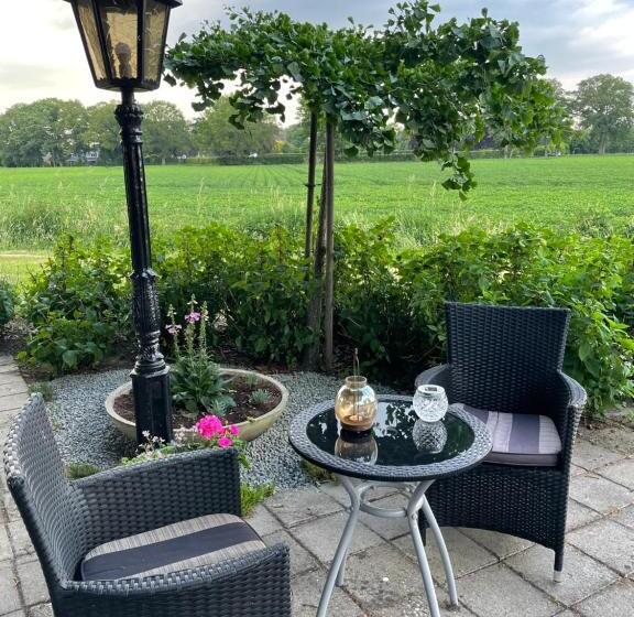 B&b Usselo Klein, Fijn En Uniek!