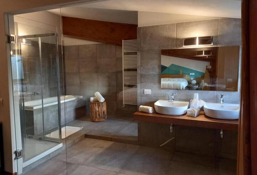 مبيت وإفطار Chalet Lago