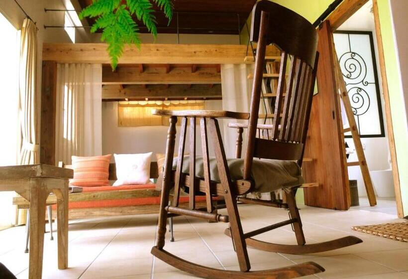 مبيت وإفطار Somos