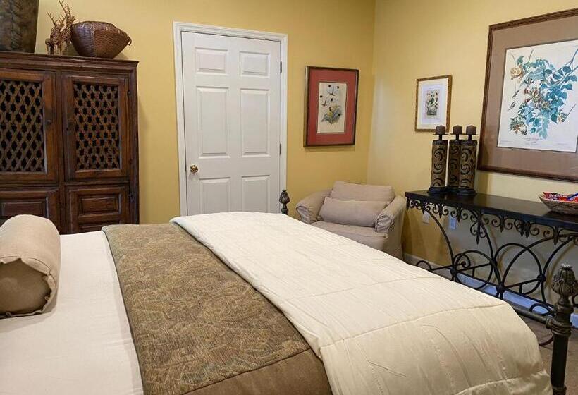 Bed and Breakfast The Birdnest Inn