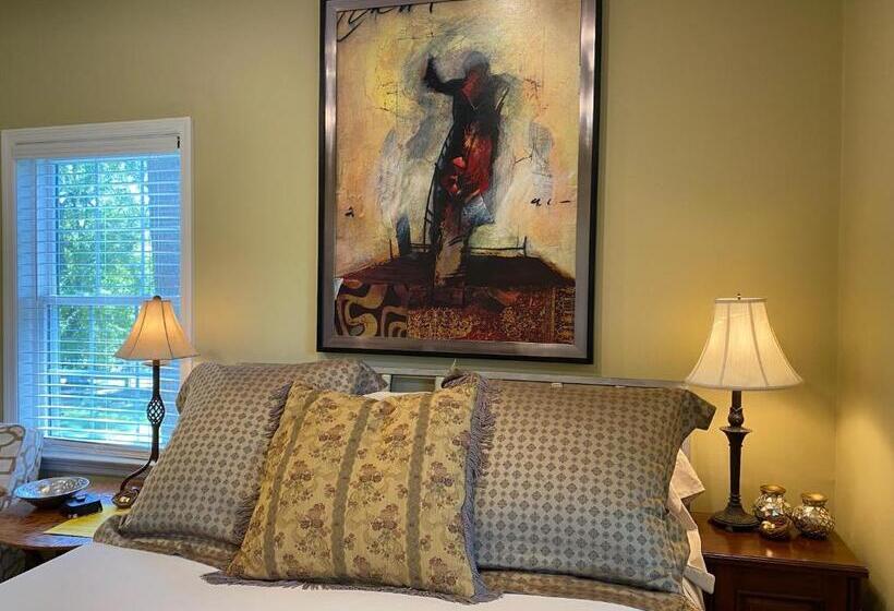 Bed and Breakfast The Birdnest Inn