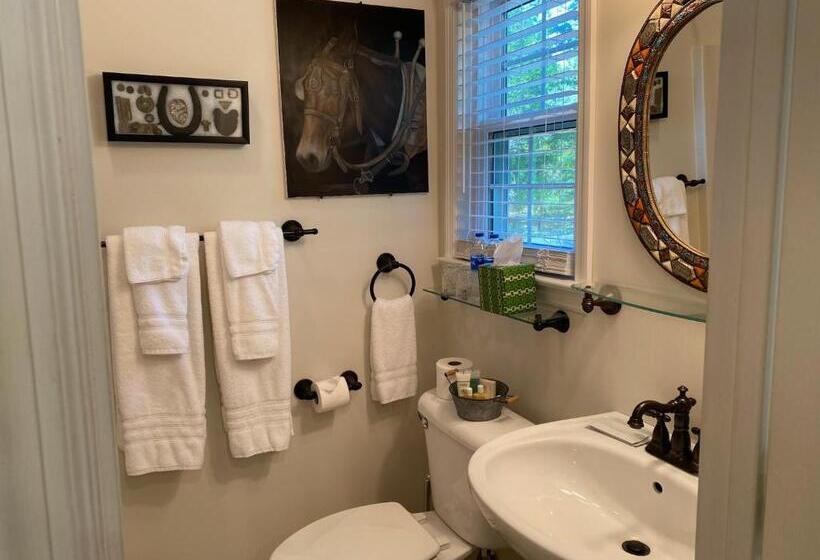 Bed and Breakfast The Birdnest Inn