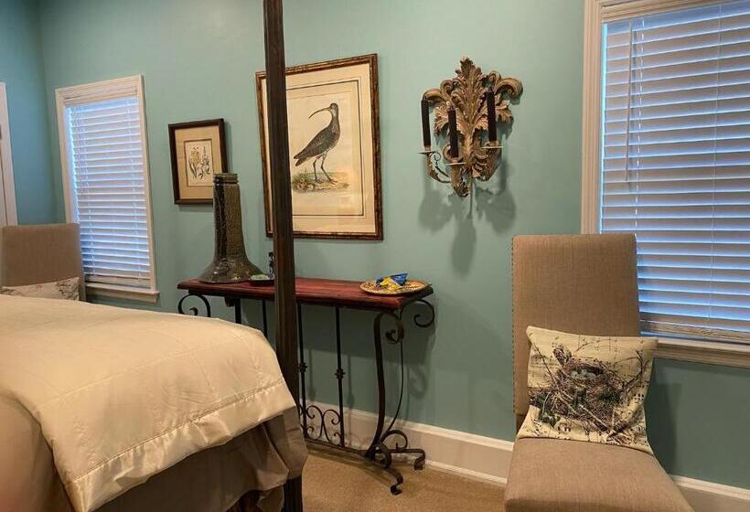 Bed and Breakfast The Birdnest Inn