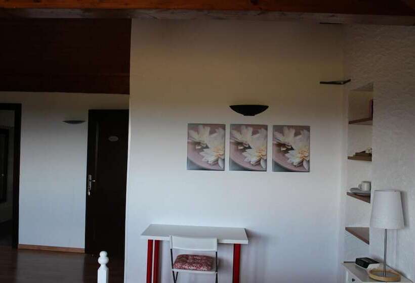 مبيت وإفطار Au Cœur Du Vignoble Sur Bursins