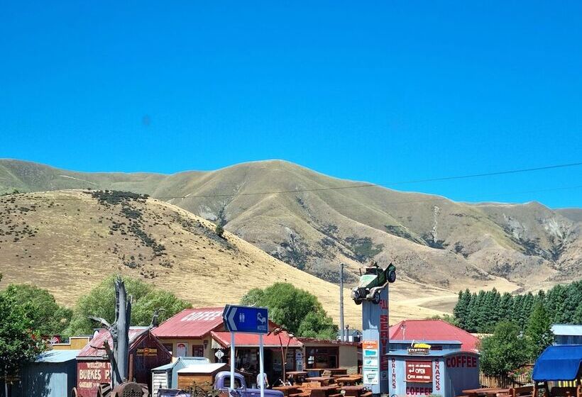 Burkes Pass Country Motels