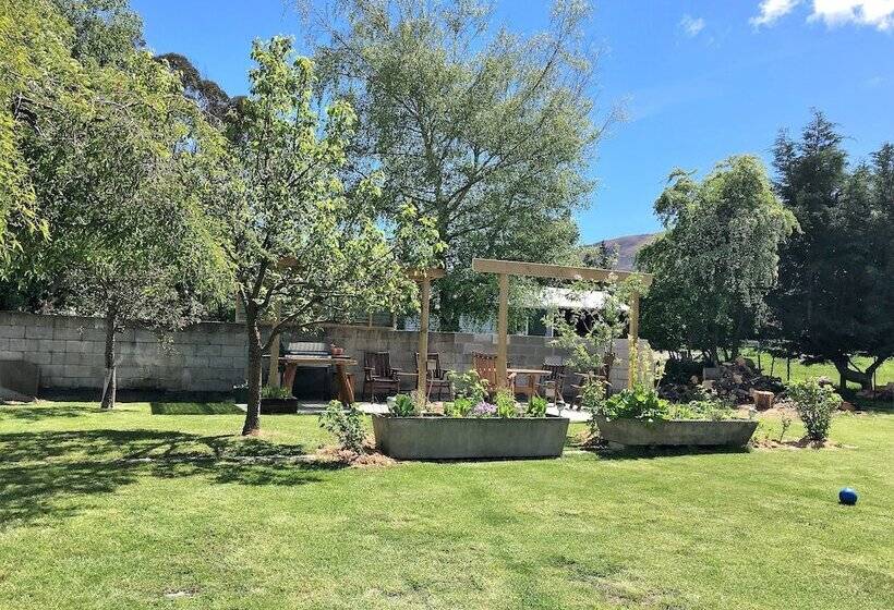 Burkes Pass Country Motels