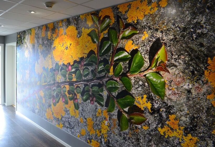 Finnøy Bryggehotell   By Classic Norway Hotels