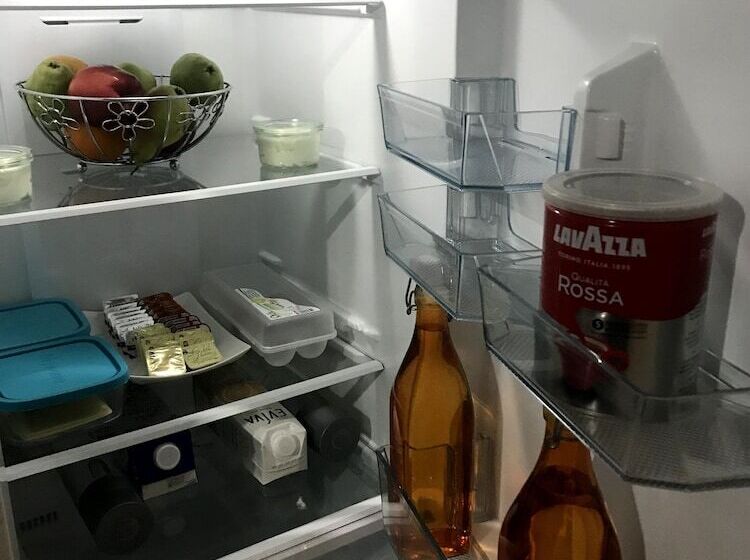 ホテル A&j Apartments Or Rooms Athens Airport