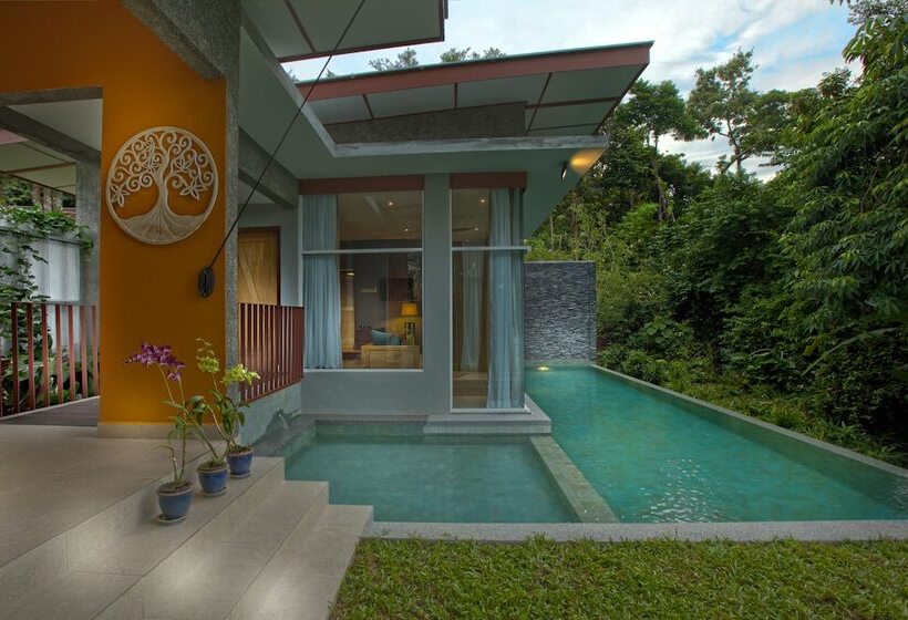 בית מלון כפרי Ambong Pool Villas