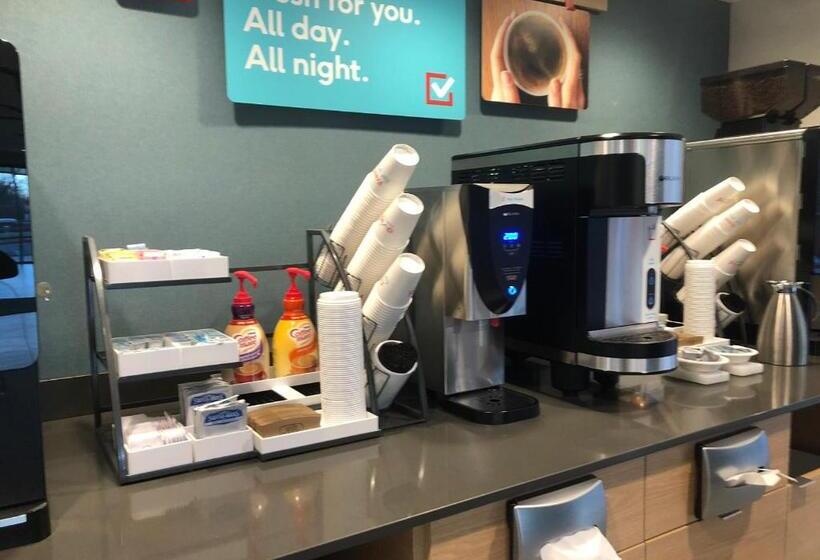 Avid Hotels   Salem, An Ihg