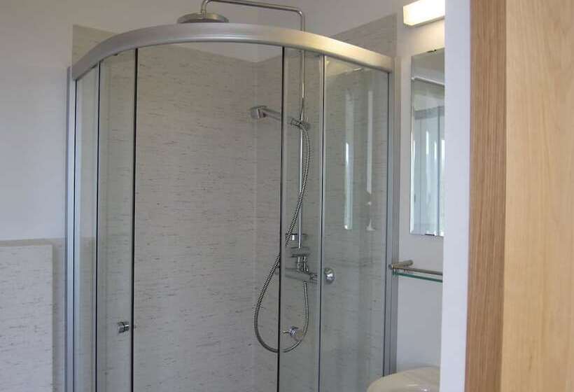 هتل Brekka í Lóní Farm Stay