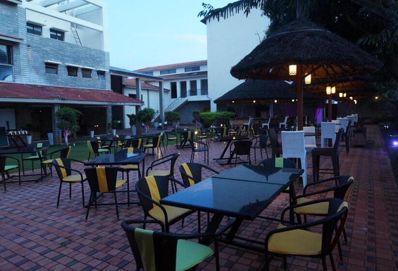 בית מלון כפרי Dvg Socials Retreat