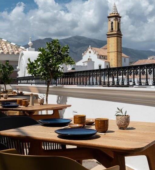 Отель El Pilar Andalucia