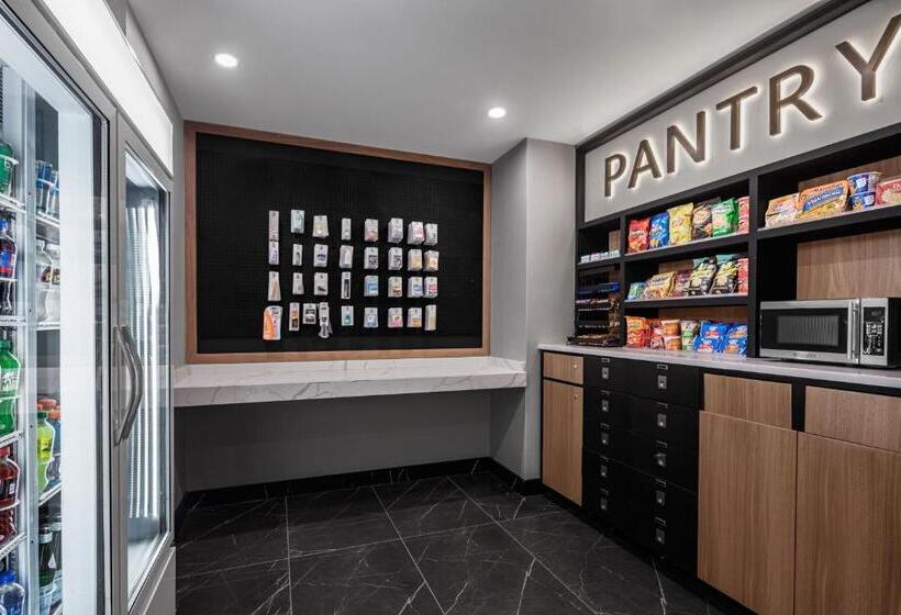 酒店 Four Points By Sheraton Flushing