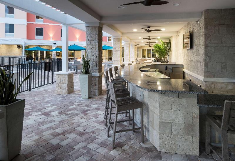 فندق Hampton Inn & Suites Cape Canaveral Cruise Port