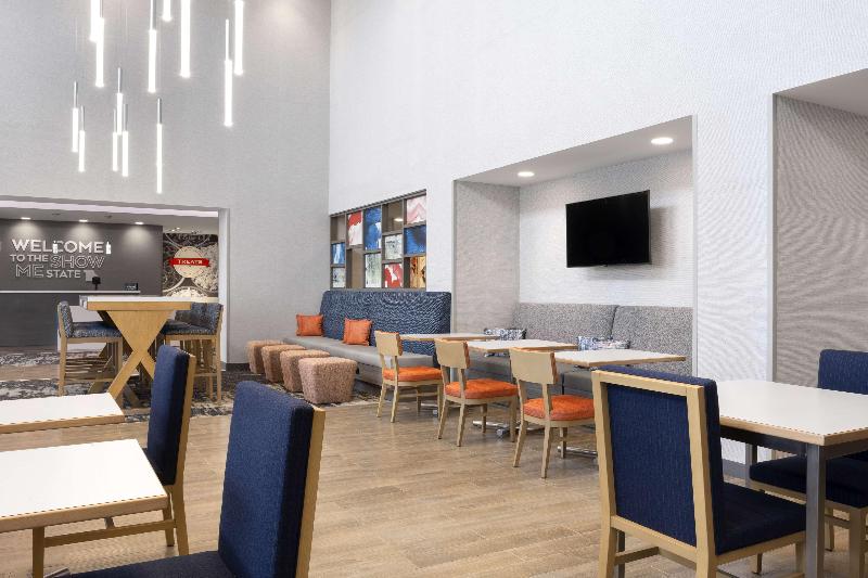 בית מלון כפרי Hampton Inn & Suites St. Charles Old Town Area