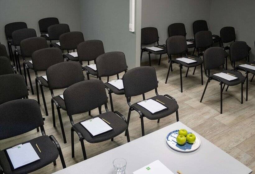 酒店 Ibis Styles Chelyabinsk