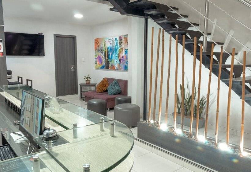 ホテル Inter Del Café