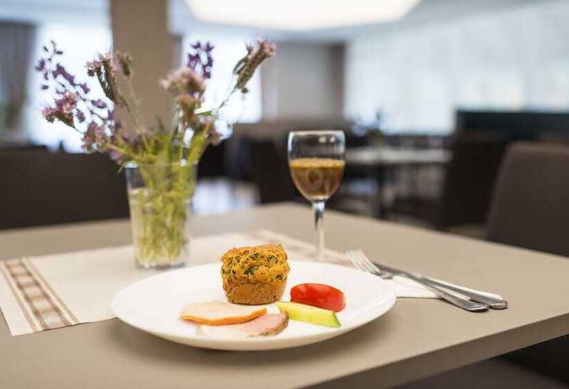 هتل Oro Dubingiai