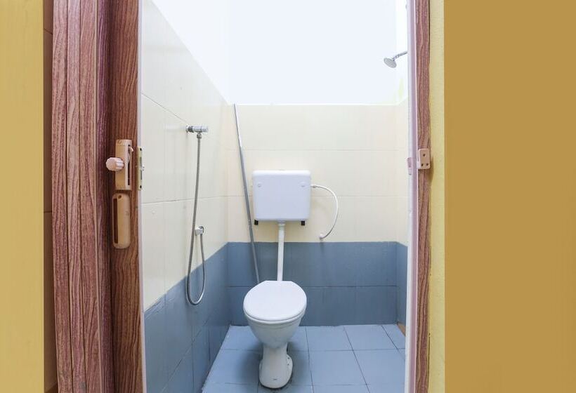 فندق Oyo 90321  Bajet Sri Manal