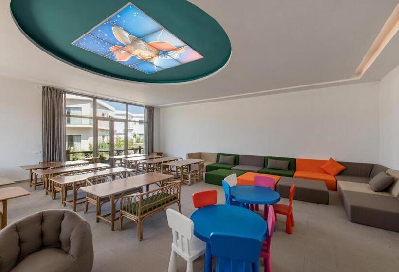 فندق Radisson Blu Resort Al Hoceima