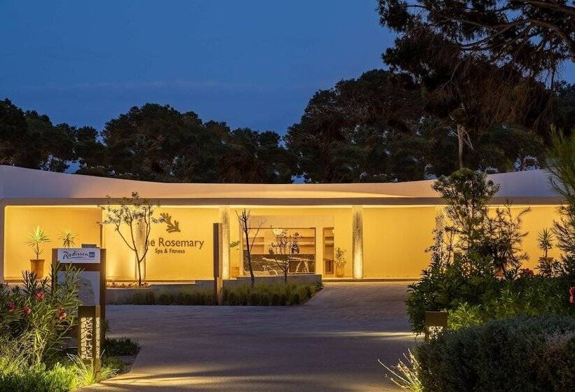 فندق Radisson Blu Resort Al Hoceima