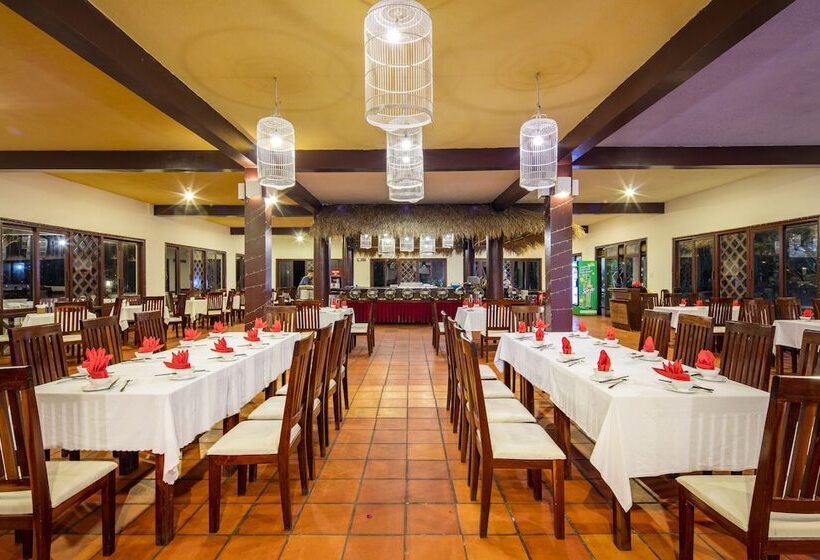 هتل Rock Water Bay Beach Resort & Spa