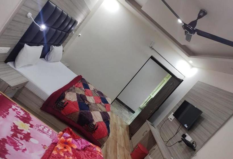 Hotel Royale Green Apple Inn