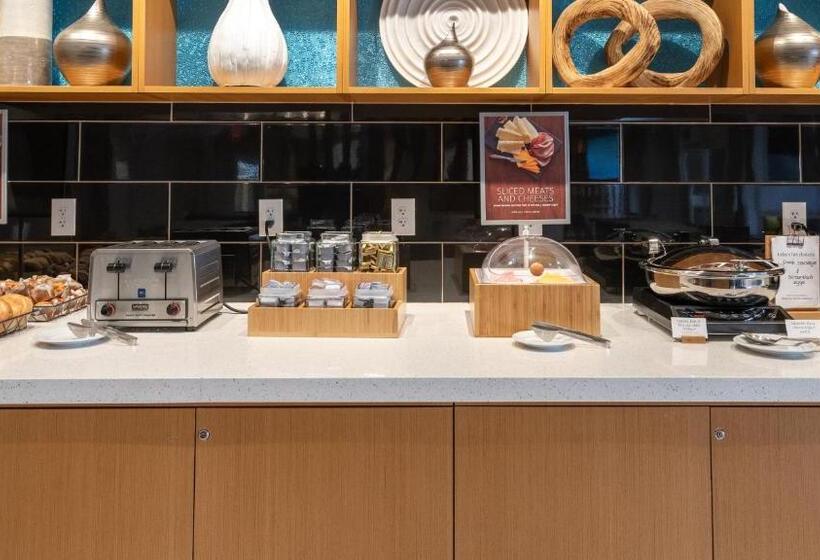 فندق Springhill Suites By Marriott Woodbridge