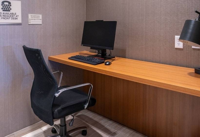 فندق Springhill Suites By Marriott Woodbridge