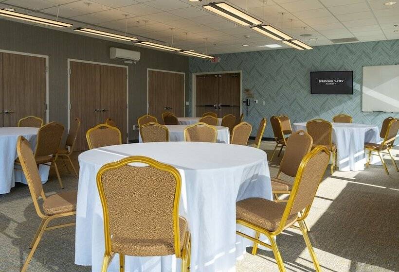 فندق Springhill Suites By Marriott Woodbridge