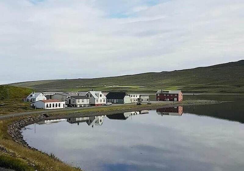 هتل Tangahús Guesthouse