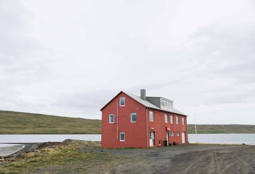 هتل Tangahús Guesthouse