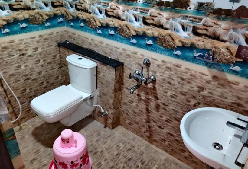 Отель Temple Stay Uma Residency And Guest House