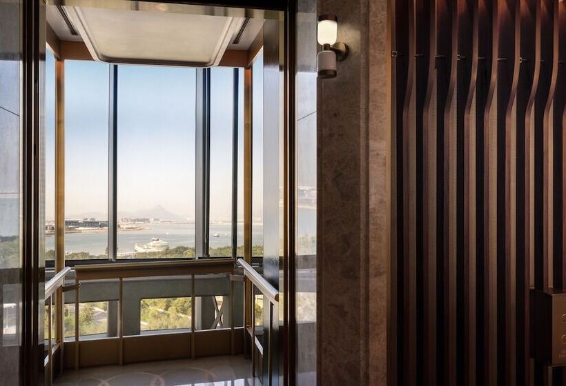 هتل The Silveri Hong Kong Mgallery