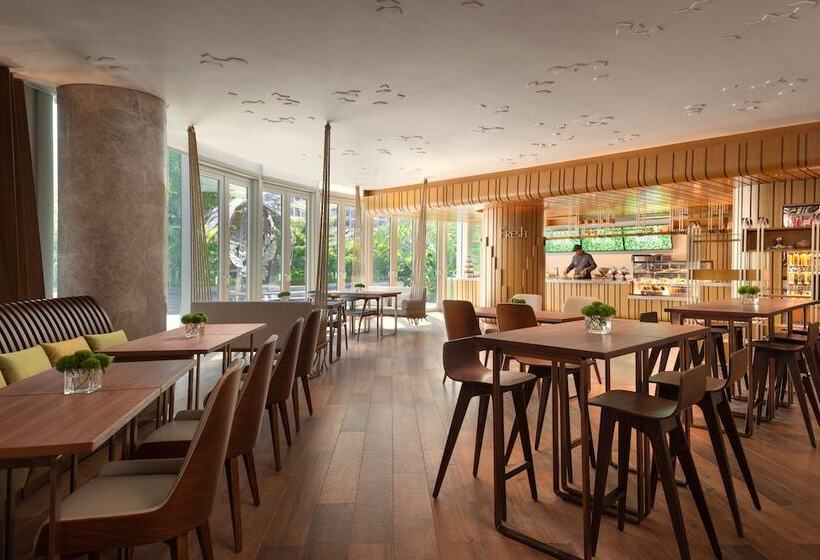 هتل The Silveri Hong Kong Mgallery