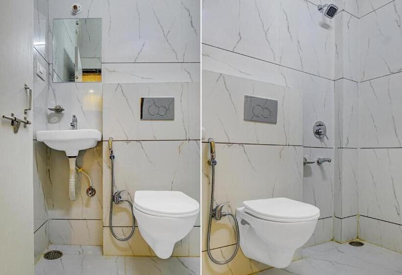 فندق Super Townhouse Pine Tree