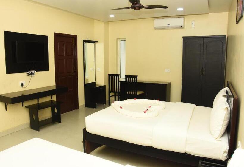 Отель Temple Stay Uma Residency And Guest House