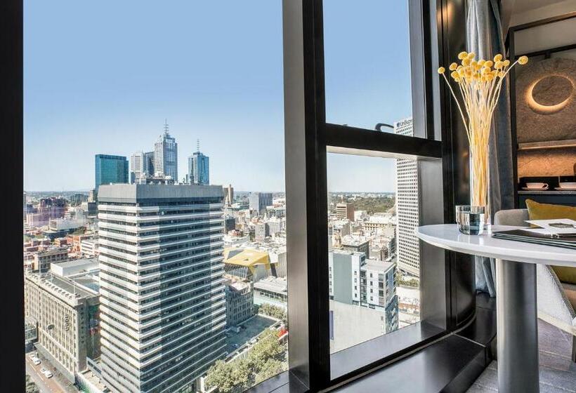 Отель Voco Melbourne Central