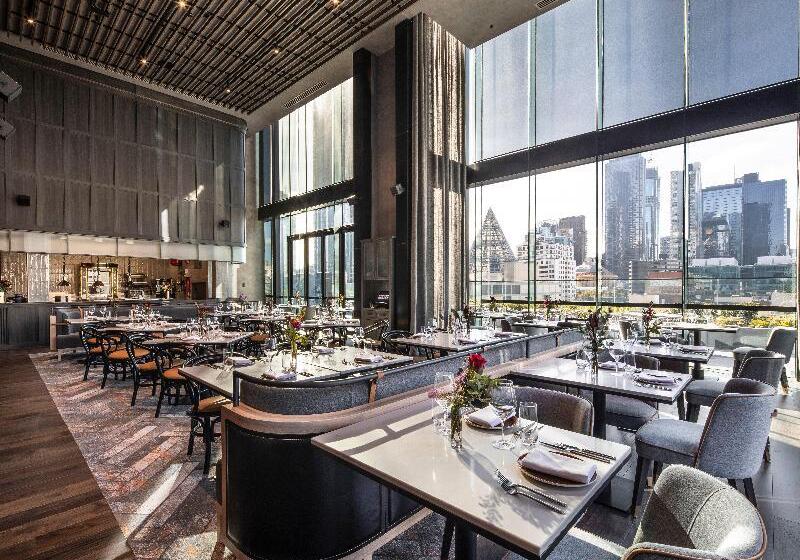 Отель Voco Melbourne Central