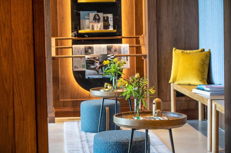 Отель Voco Melbourne Central