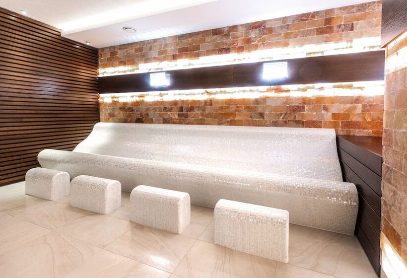 Kravt Nevsky Hotel And Spa